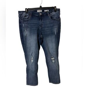 Ladies plus size 20 W Jessica Simpson capri jeans